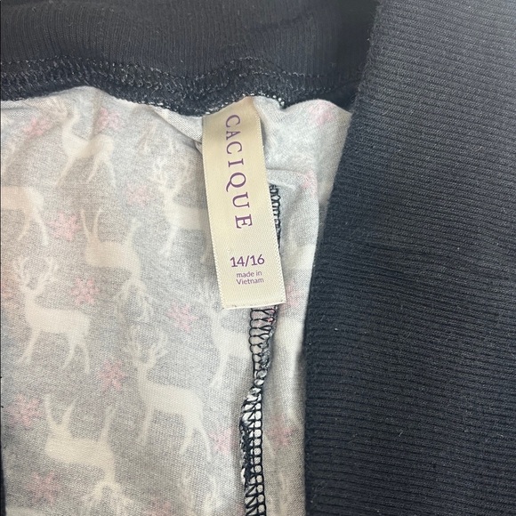 🎄 Cacique Holiday Reindeer Print Leggings - Picture 4 of 4